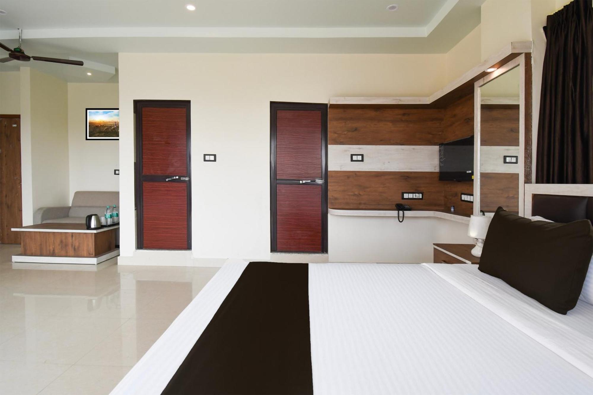 Hotel O Nilmadhab International Tarapith Zewnętrze zdjęcie