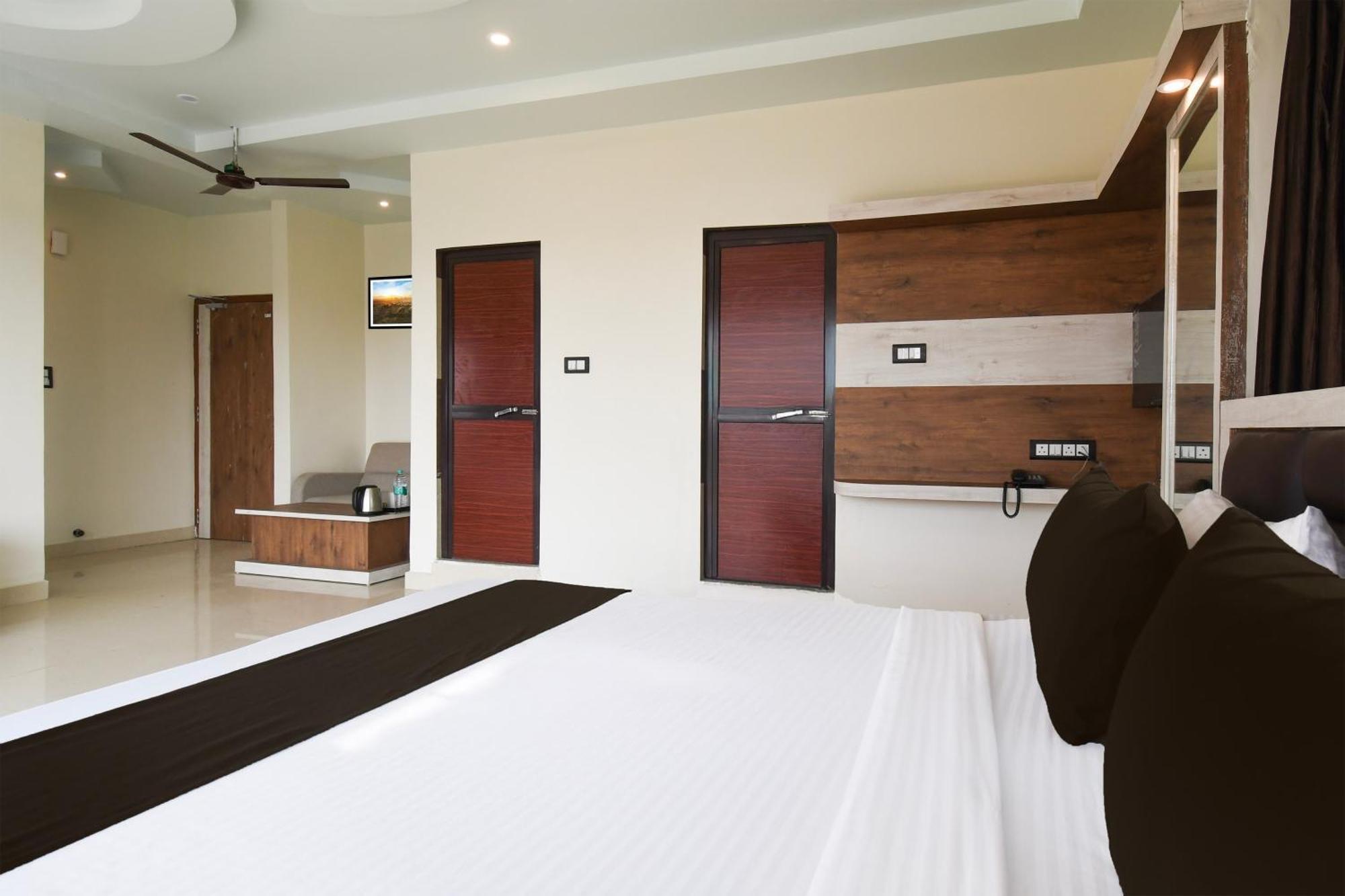 Hotel O Nilmadhab International Tarapith Zewnętrze zdjęcie