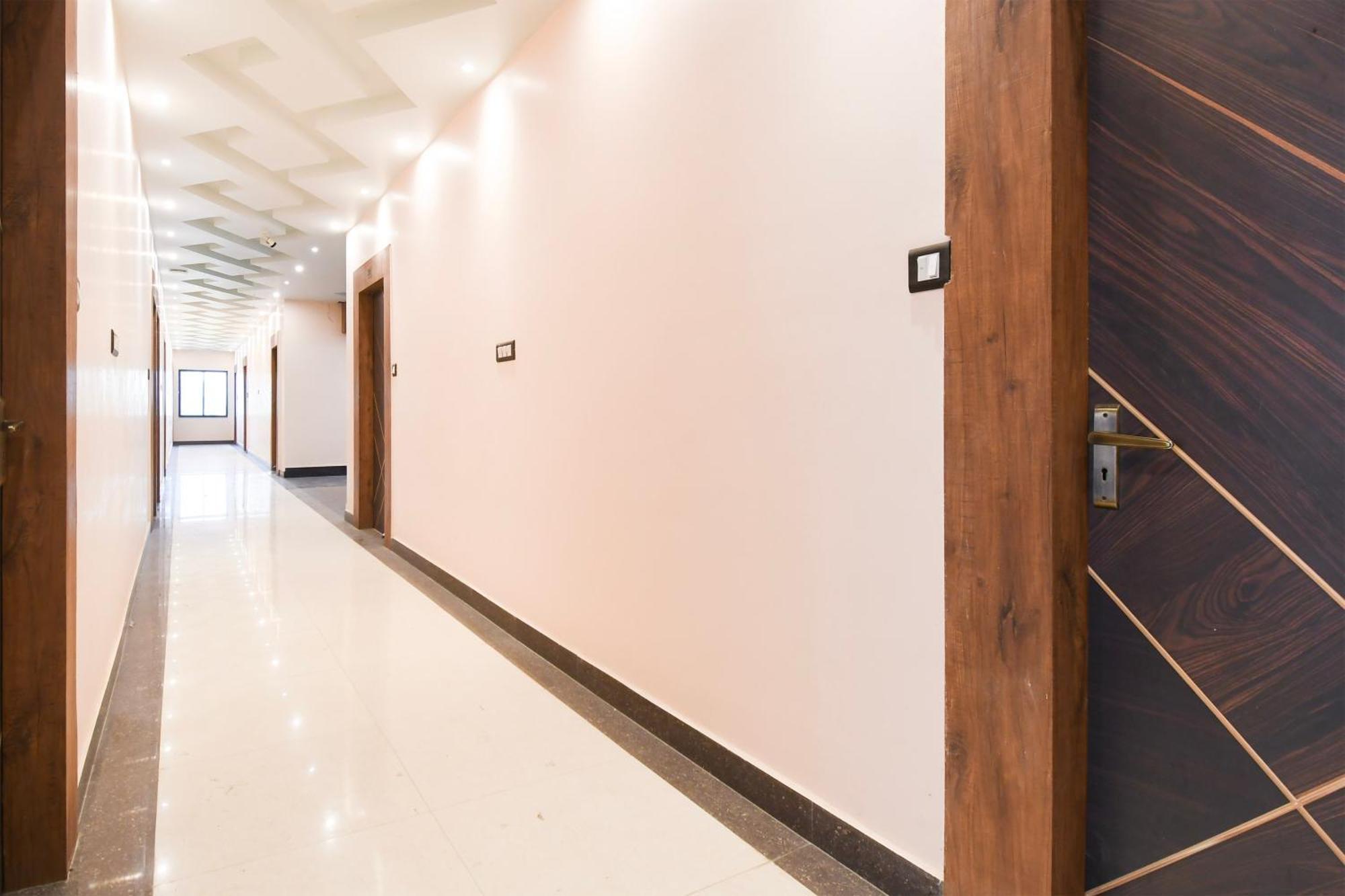 Hotel O Nilmadhab International Tarapith Zewnętrze zdjęcie