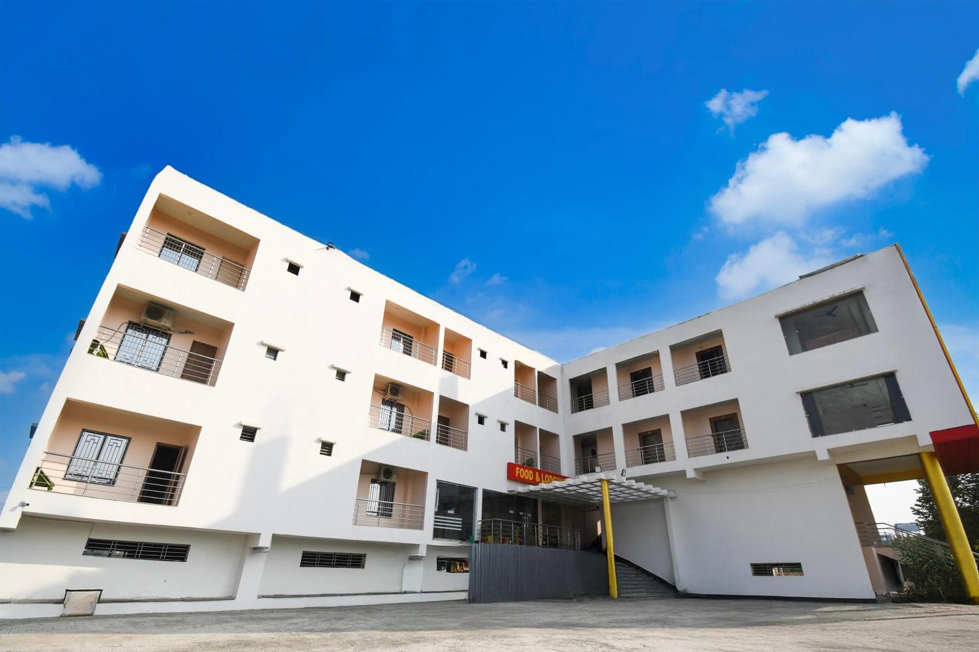 Hotel O Nilmadhab International Tarapith Zewnętrze zdjęcie