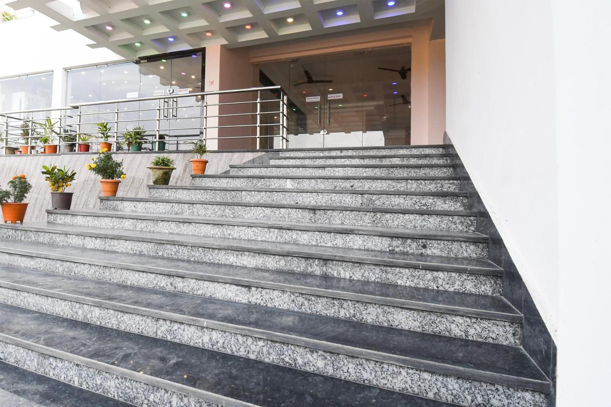 Hotel O Nilmadhab International Tarapith Zewnętrze zdjęcie